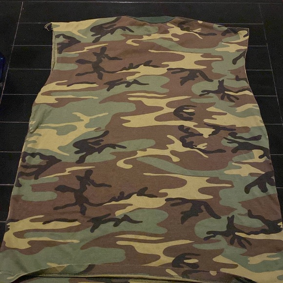 Rothco camo Species muscle tank top, size mens XL - Picture 4 of 4